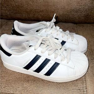 Kids adidas superstar